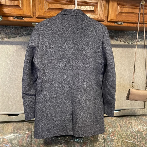 Men’s Wool Blend Herringbone Pea Coat New Never Worn - Picture 2 of 9